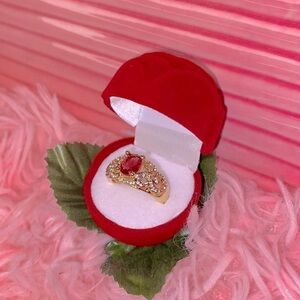 🌹 Gold Toned Ruby Red Stone CZ Ring 🌹 7 NWT